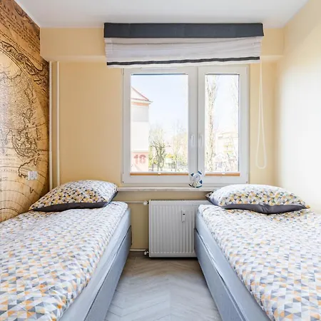 Plac Dabrowskiego アパート