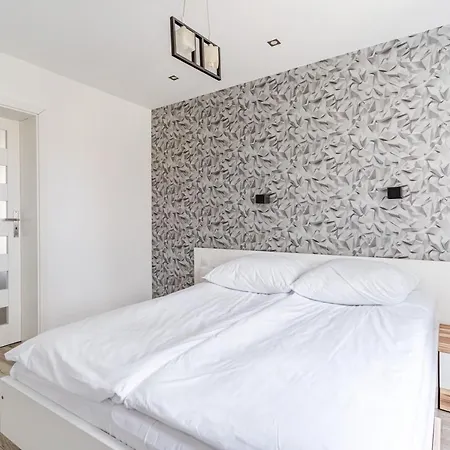 アパート Plac Dabrowskiego