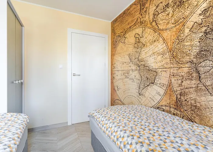 Plac Dabrowskiego Apartman *